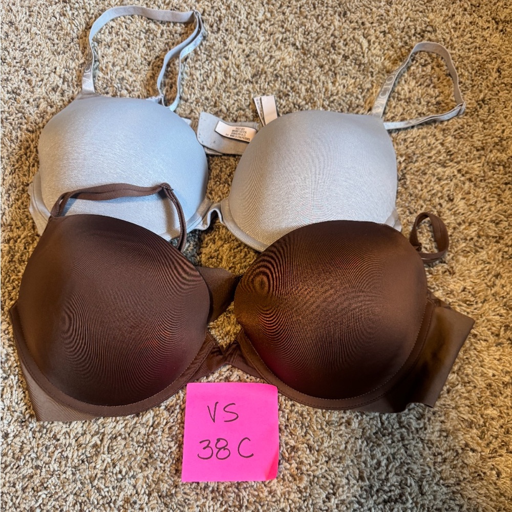 Victoria’s Secret bra bundle